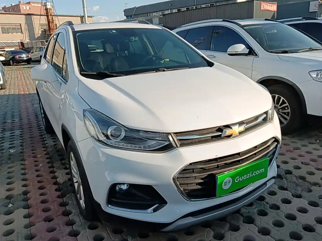 Tracker 创酷 2018款 330 T 自动两驱豪华型