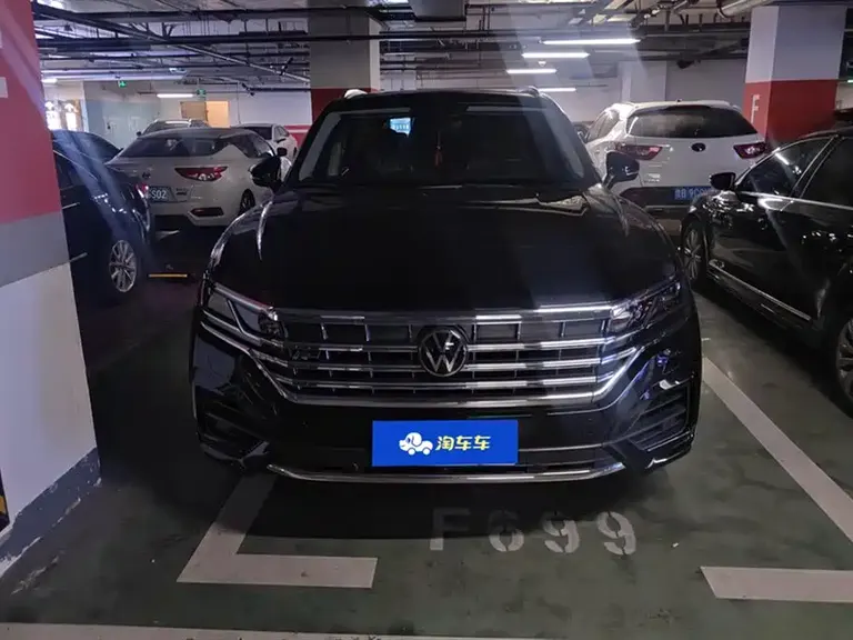 Volkswagen Touareg 3.0 TSI Sharp Enjoyment Classic Sport Package