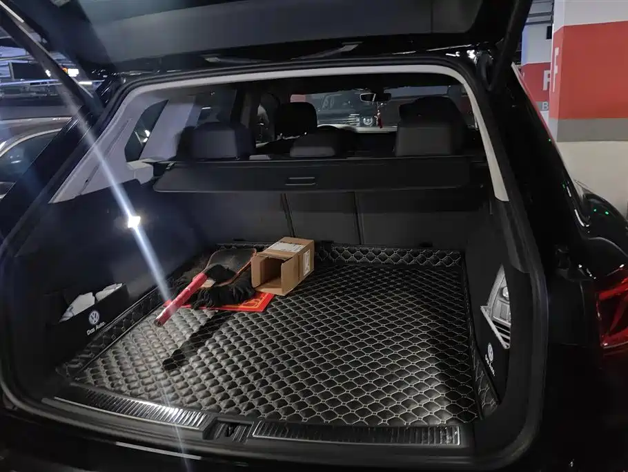 Touareg 3.0 TSI Sharp Enjoyment Classic Sport Package