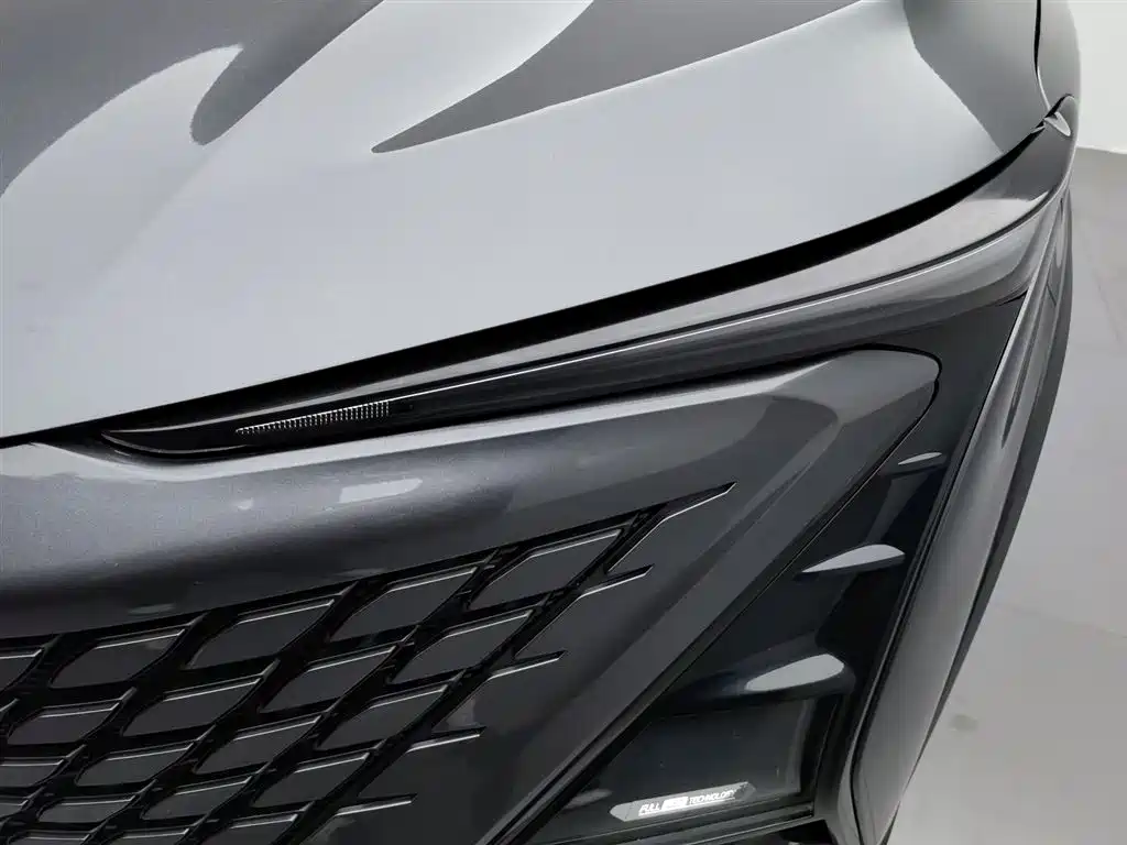 Changan UNI-T 1.5 T Distinguished