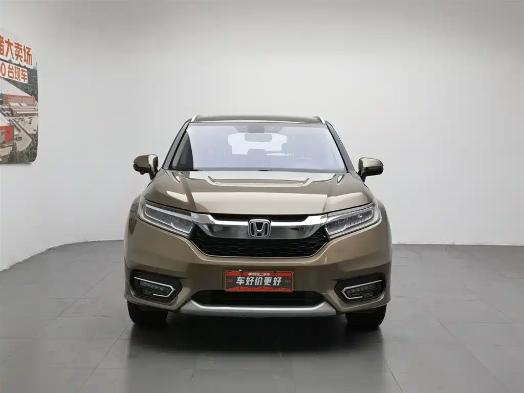 Avancier 370 TURBO 4 WD Premium