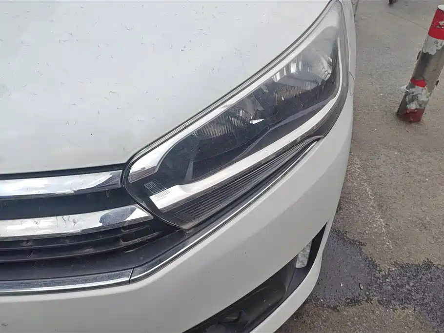 C4 Sega 1.6 L Auto Luxury