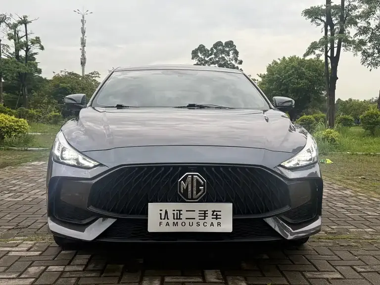 MG5 180 DVVT CVT Youth Luxury