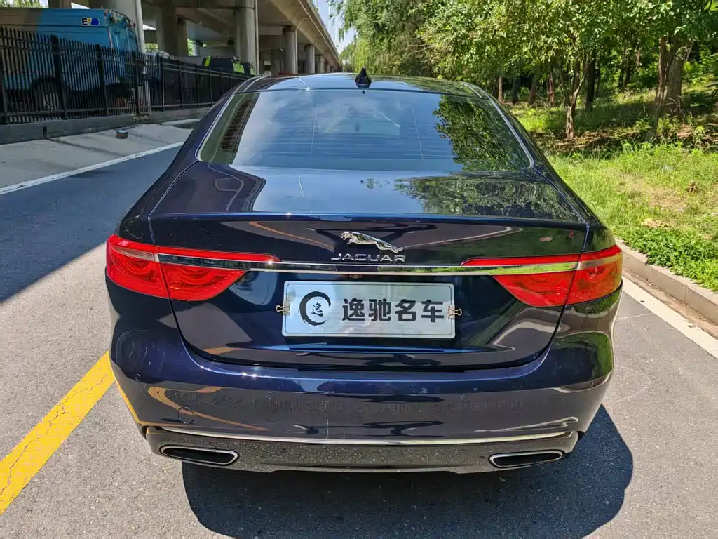 Jaguar XFL XFL 2.0 T 250 PS Premium