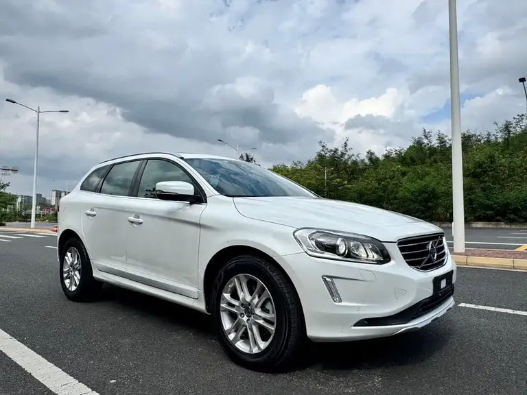 Volvo XC60 T5 Smart Progress