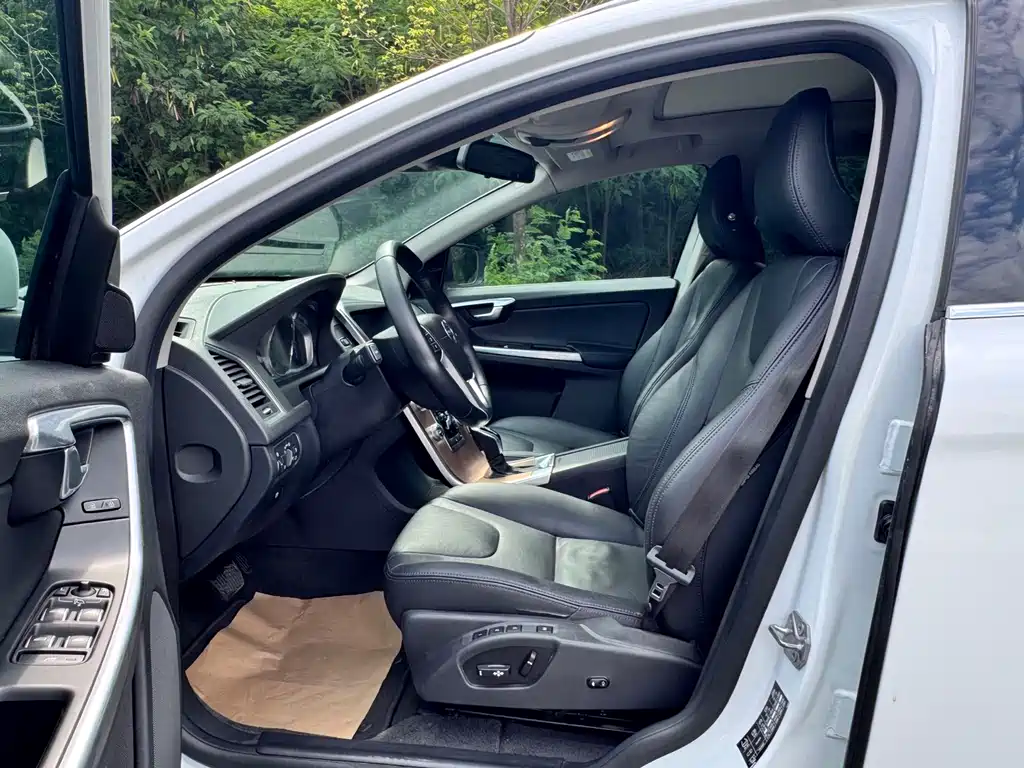 Volvo XC60 T5 Smart Progress