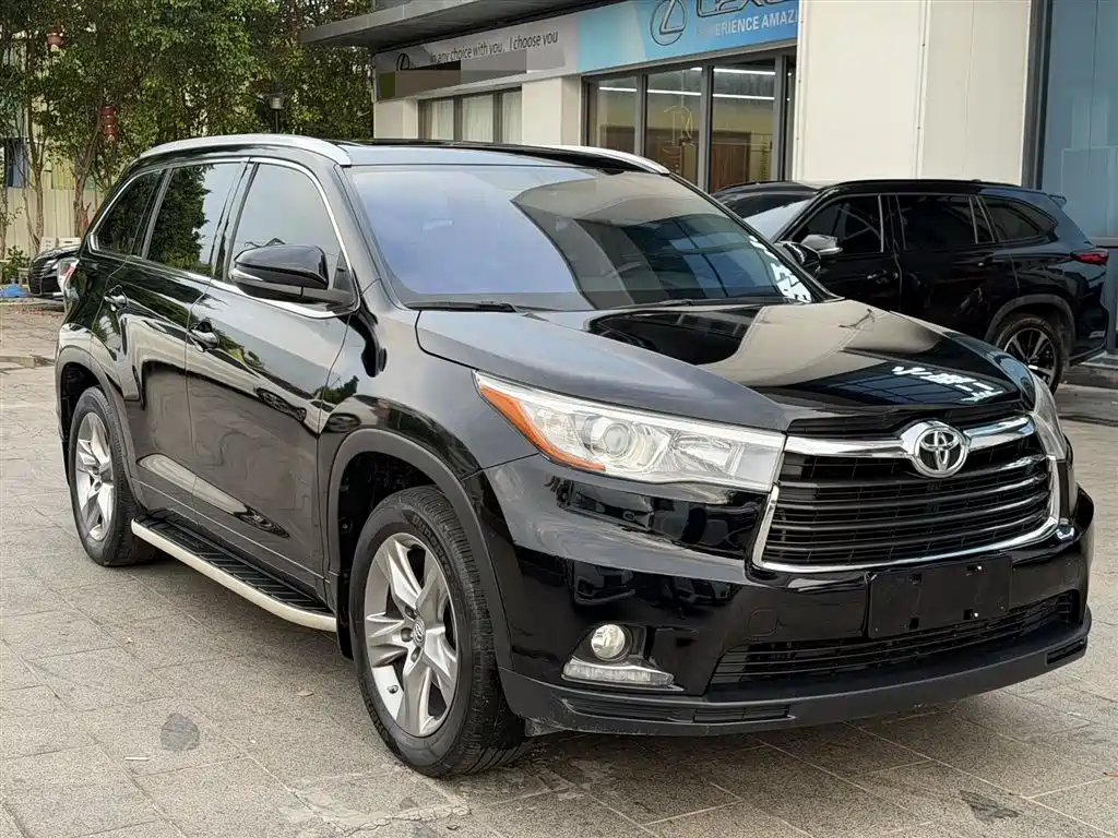 Highlander 2.0 T 4 WD Luxury Navigation 7-seat