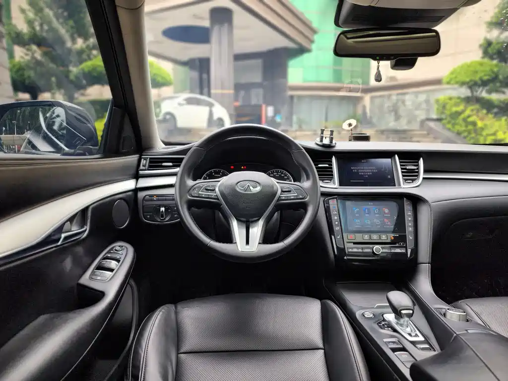 Infiniti QX50 2.0 T 4 WD Elite