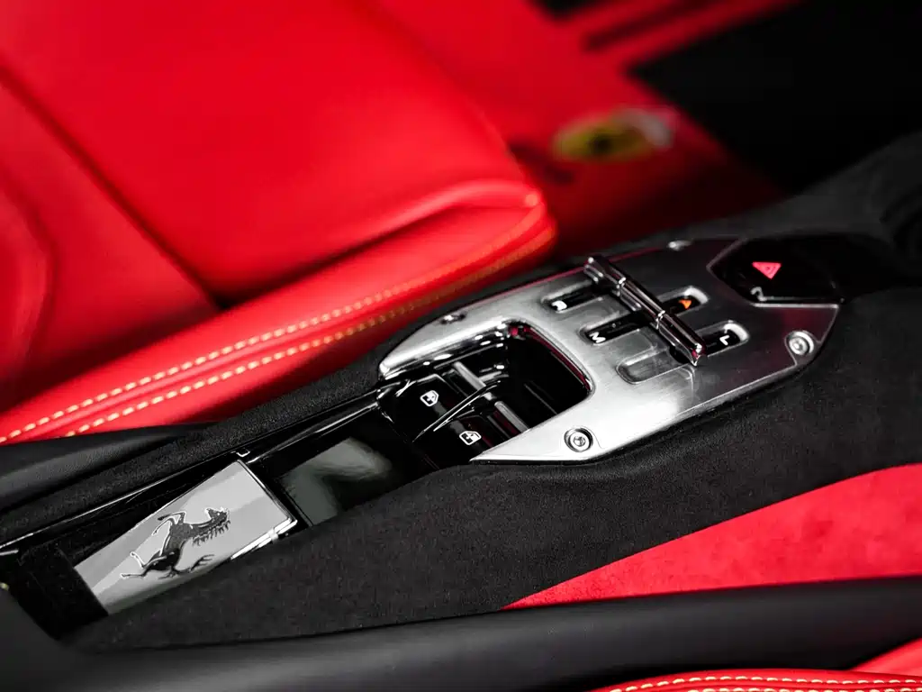 Ferrari 296 3.0 T V6 GTB