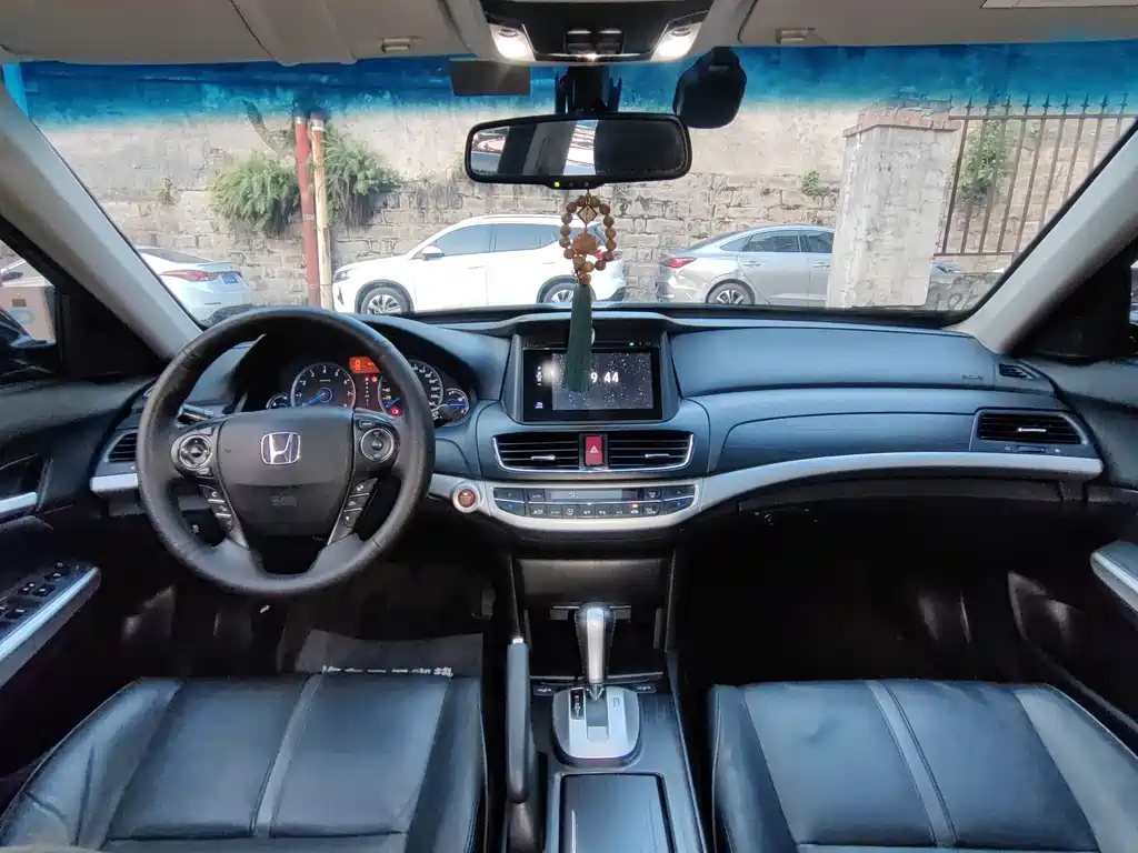 Crosstour 2.4 L Luxury