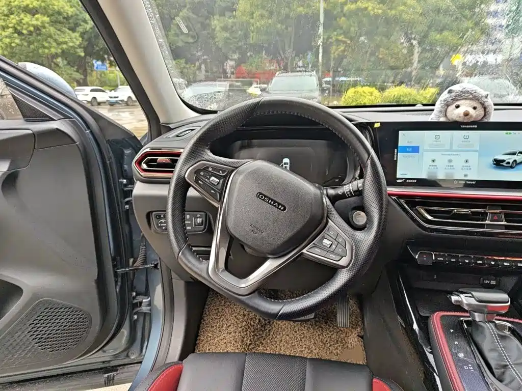 Changan Oshan X5 1.5 T DCT Flagship