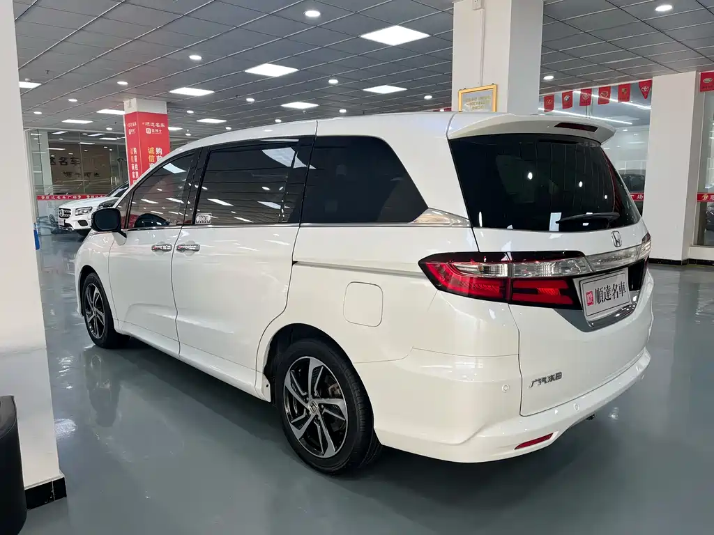 Odyssey 2.4 L Supreme