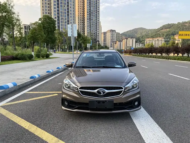 Soueast V5 Lingzhi V5菱致 2017款 1.5 L 手动新锐型