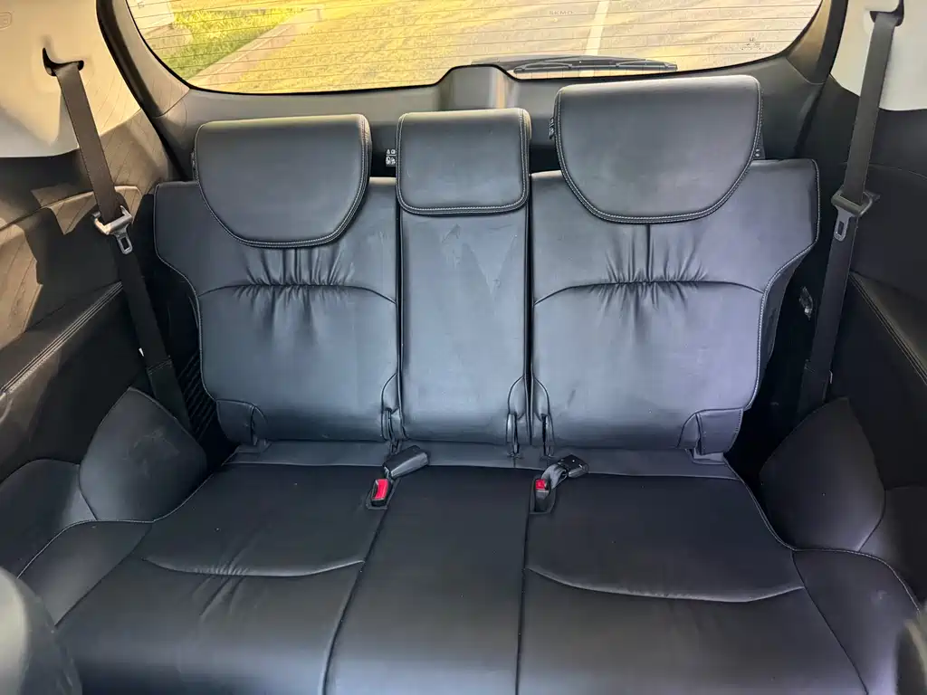 Elysion 2.4 L Luxury