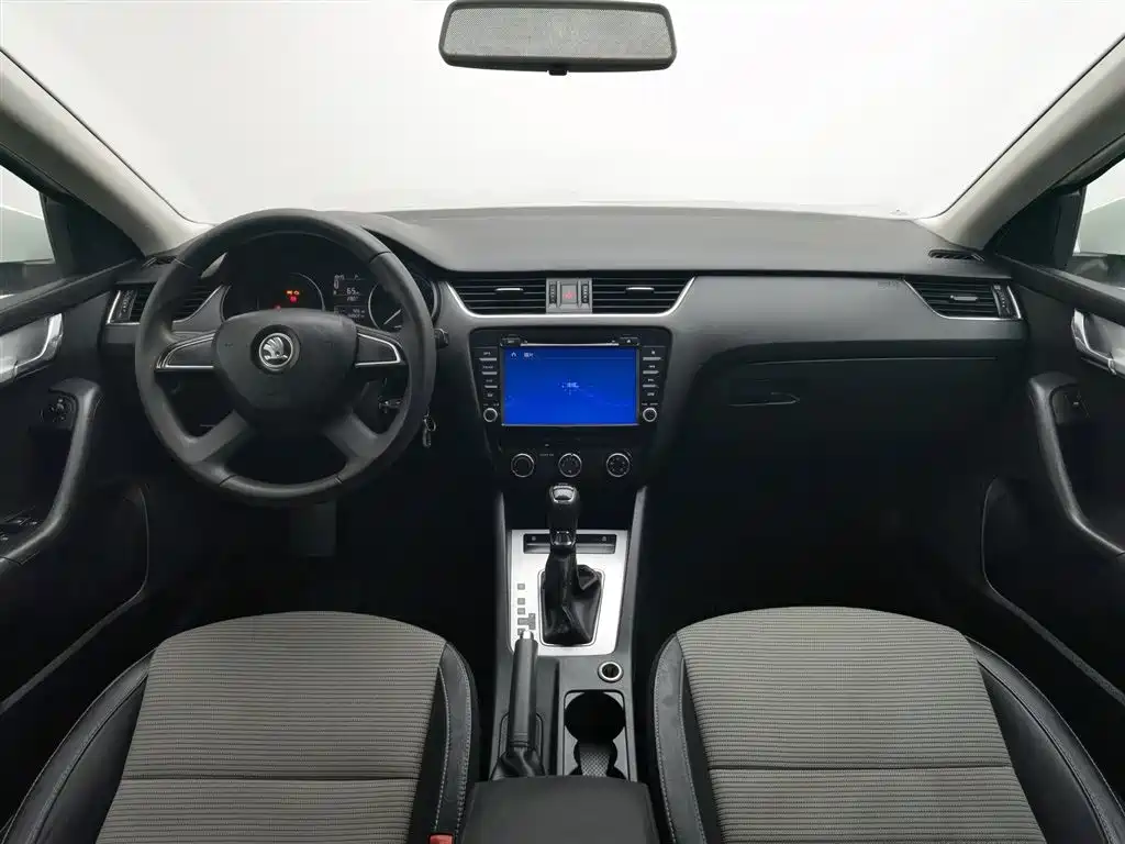 Octavia 1.6 L Auto Creation