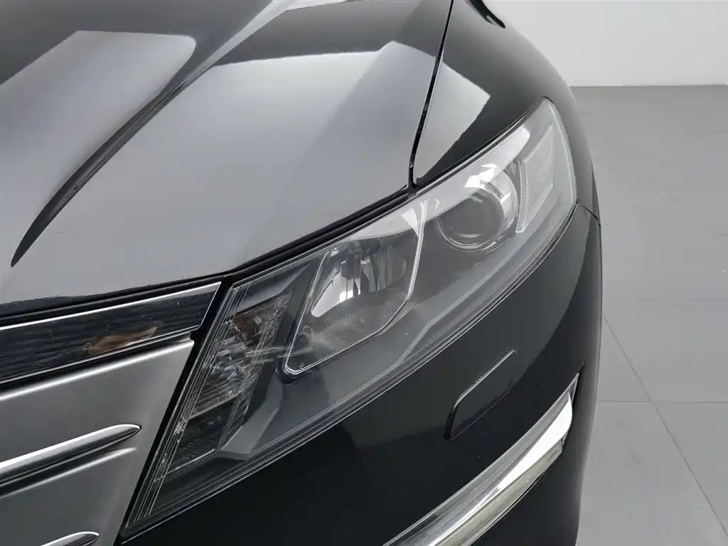 Crosstour 3.5 L Distinguished