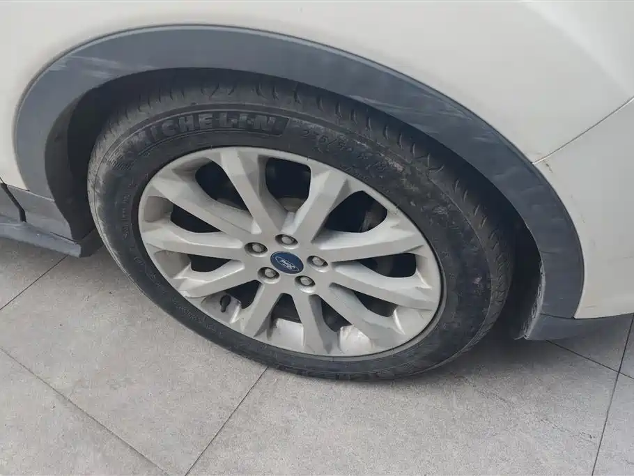 Kuga 1.5 L GTDi 2 WD Comfort