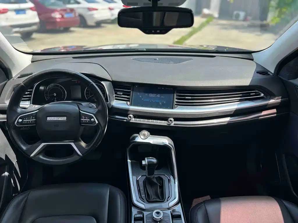 Haval H6 Red Label 1.5 T Auto Luxury