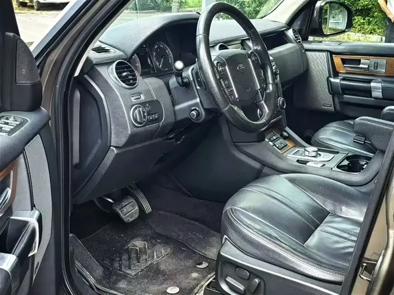 Land Rover Discovery 3.0 SC V6 HSE