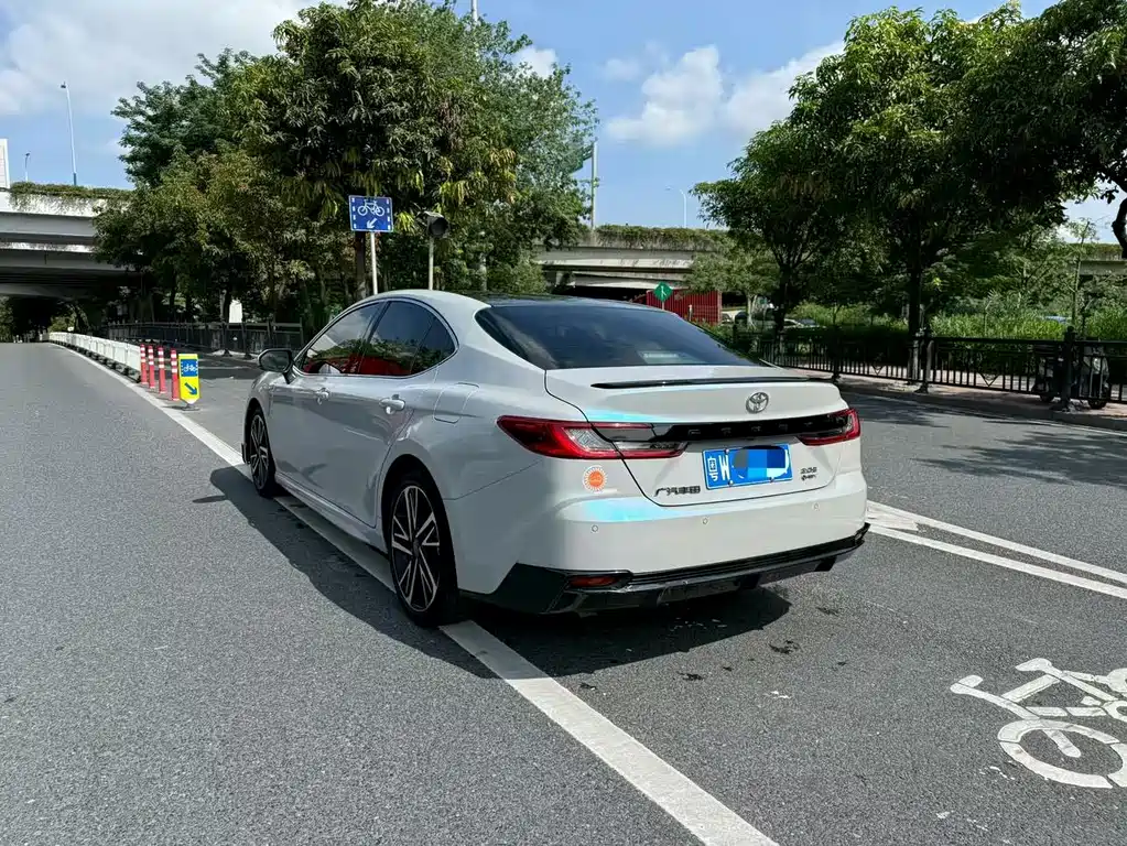 Camry Dual Engine 2.0 HXS Sport Plus