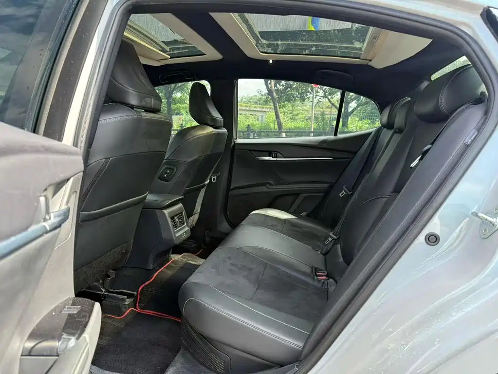 Camry Dual Engine 2.0 HXS Sport Plus