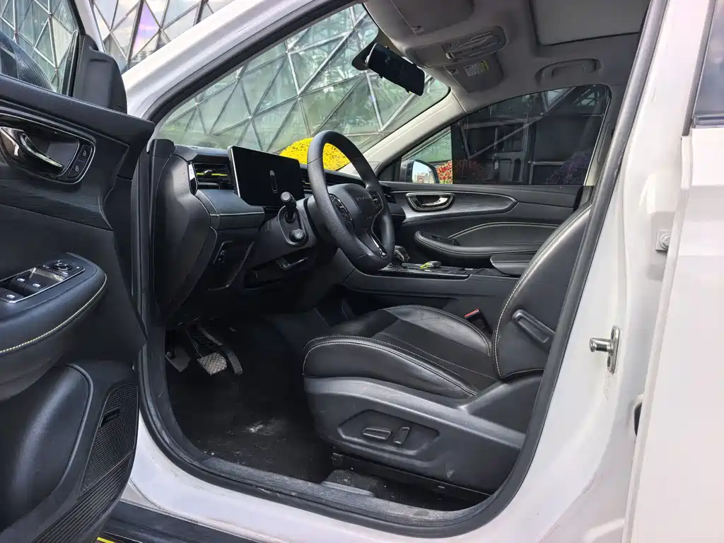 Roewe RX5 PLUS 330 TGI Auto China Style Smart Premium