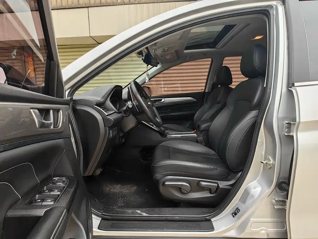 Haval M6 PLUS 1.5 T DCT Luxury Connected