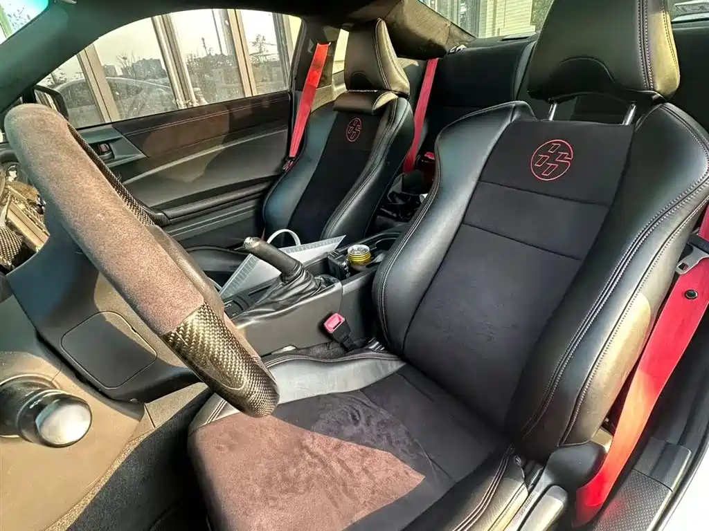 Toyota 86 丰田86 2017款 2.0 L 手动精英型
