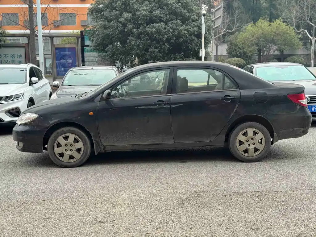 BYD F3 比亚迪F3 2014款 1.5 L 手动豪华型