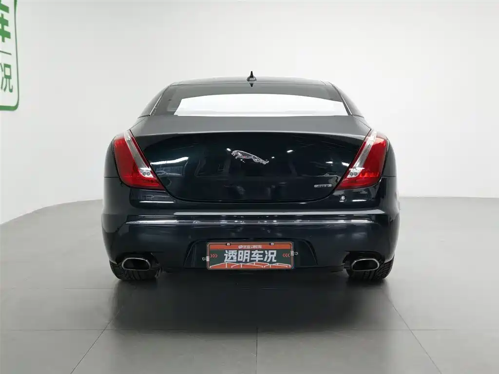Jaguar XJ XJL 2.0 T 2 WD Graceful Business