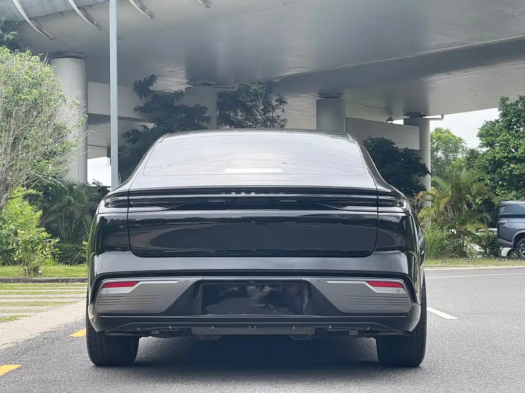 Galaxy Xingyao 8 130 km EM-i Flagship