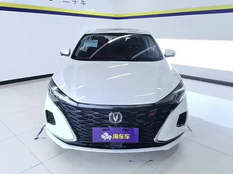 Changan Eado PLUS Blue Whale NE 1.4 T GDI DCT Distinguished
