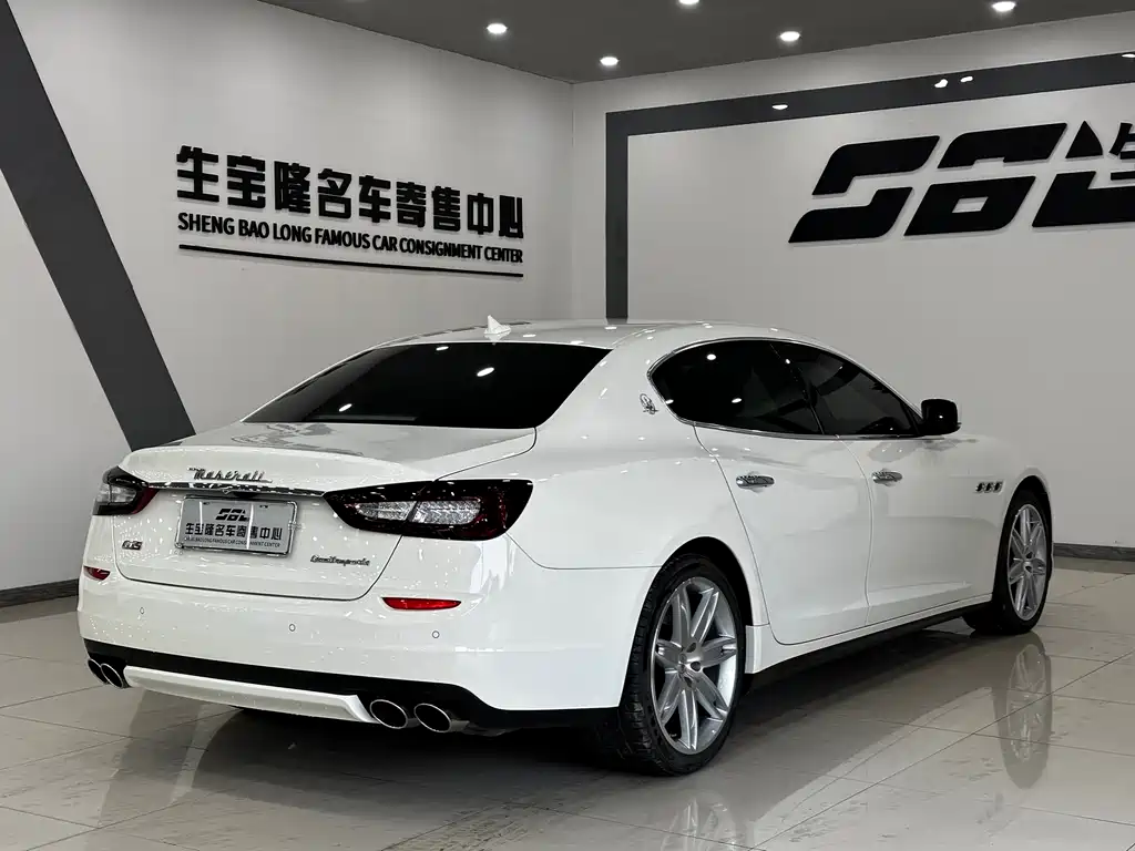 Quattroporte 3.0 T Standard
