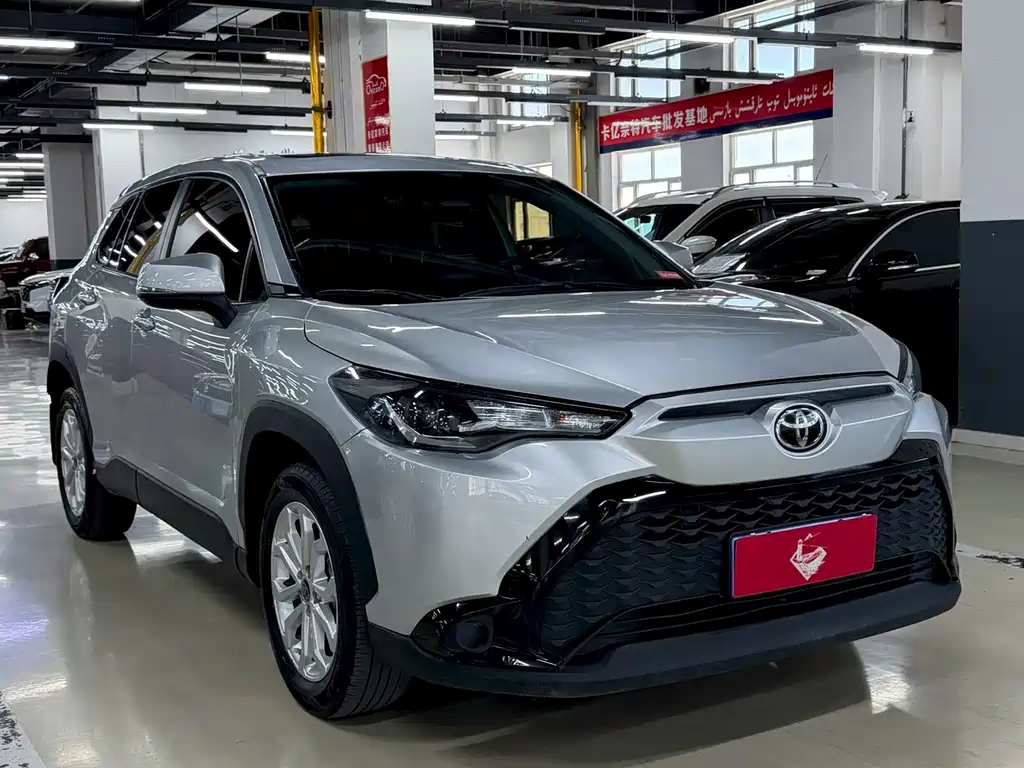 Frontlander 2.0 L CVT Leading