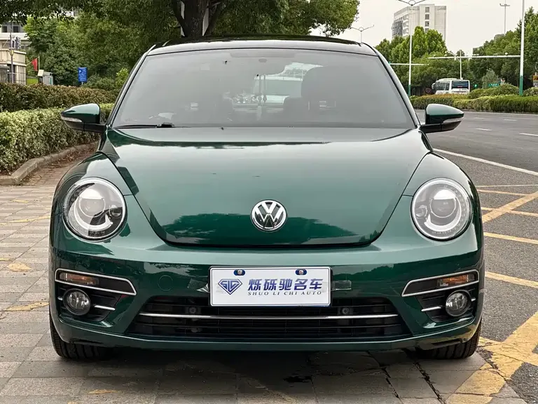 Volkswagen Beetle 180 TSI Style Joy