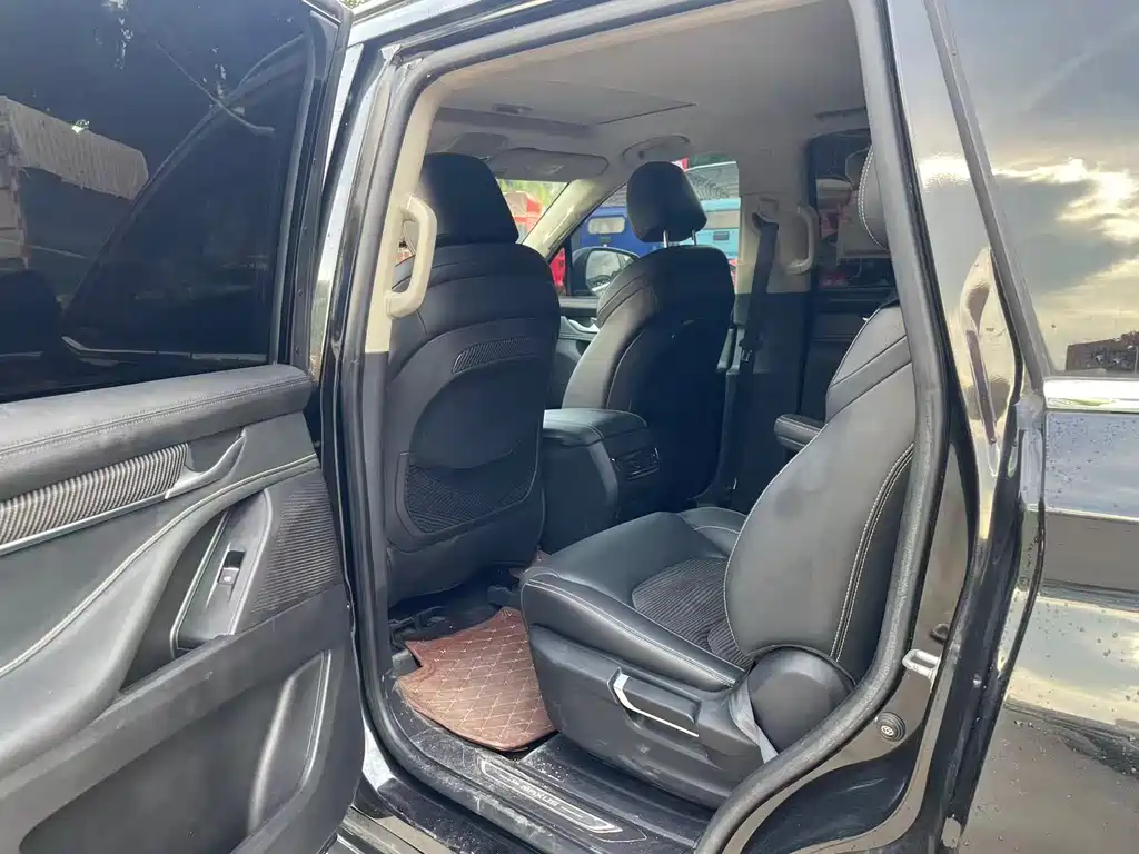 Maxus D90 2.0 T Auto 4 WD Star