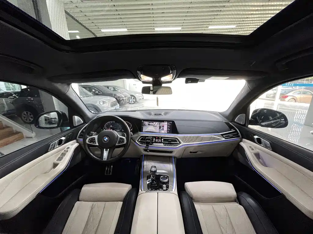 BMW X7 Facelift xDrive40 i Executive M Sport Package