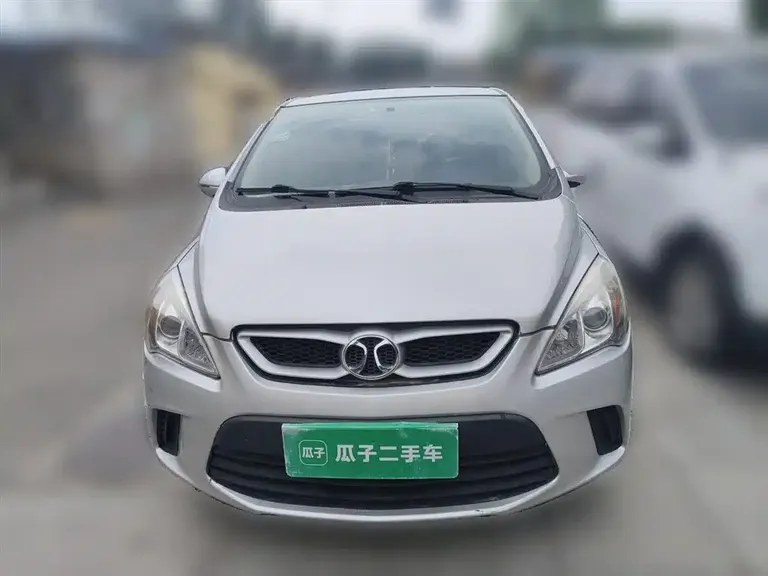 Baic Senova D20 绅宝D20 2015款 三厢 1.5 L 手动乐天版