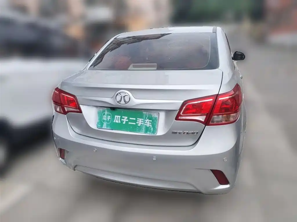Senova D20 绅宝D20 2015款 三厢 1.5 L 手动乐天版