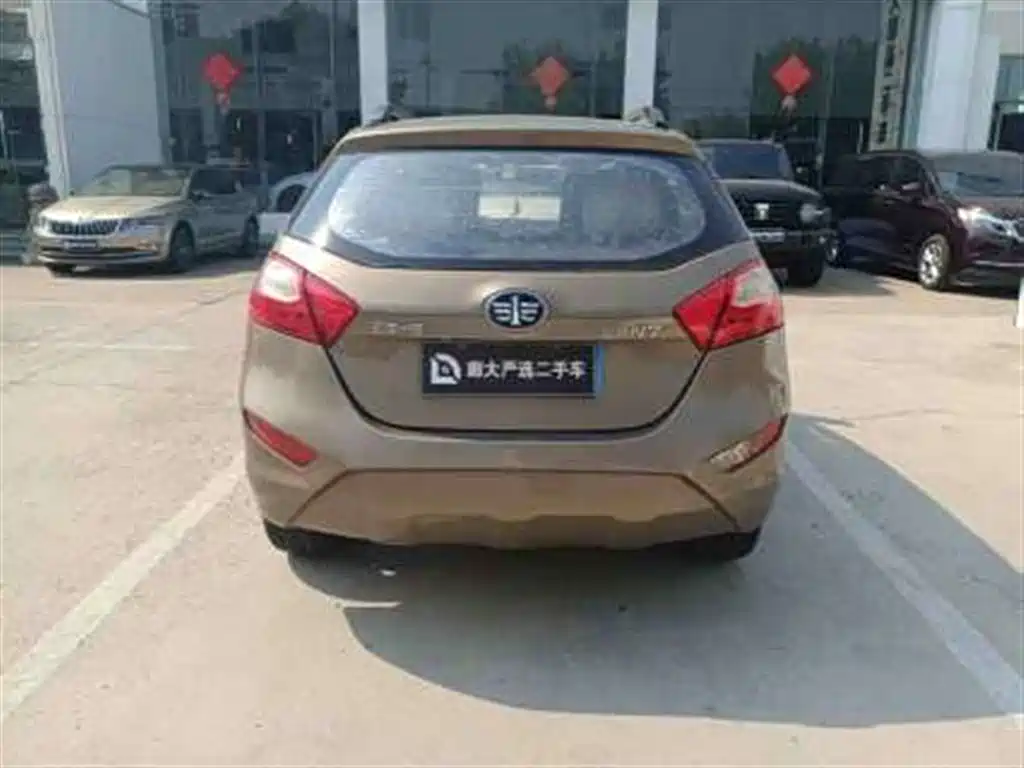 Xiali N7 夏利N7 2013款 1.3 L 手动舒适型