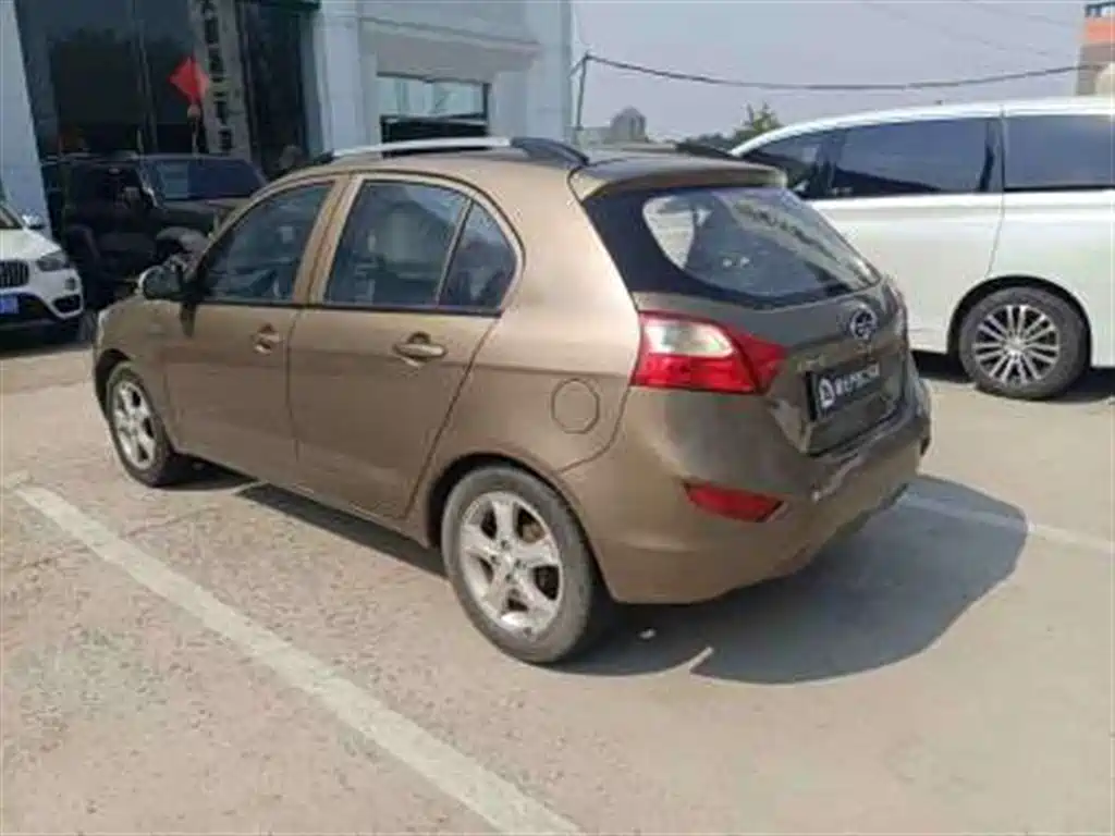 Xiali N7 夏利N7 2013款 1.3 L 手动舒适型
