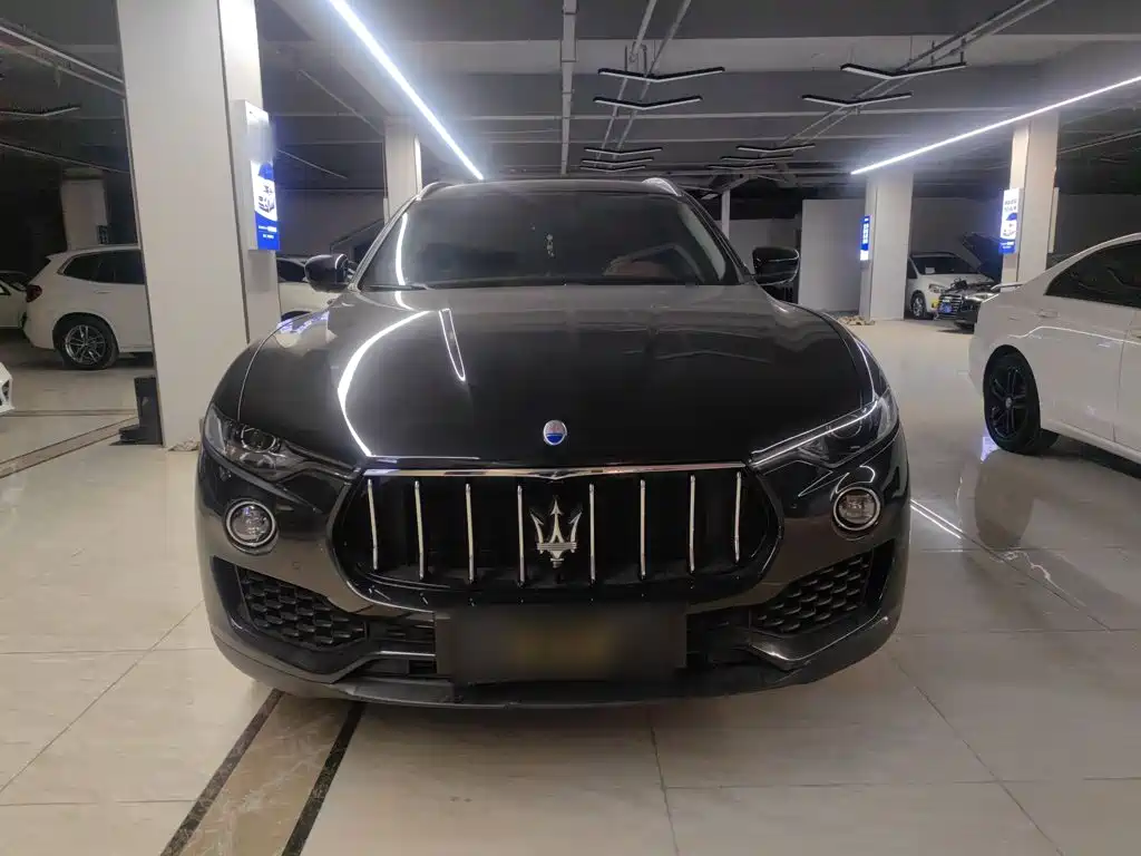 Levante 3.0 T Classic