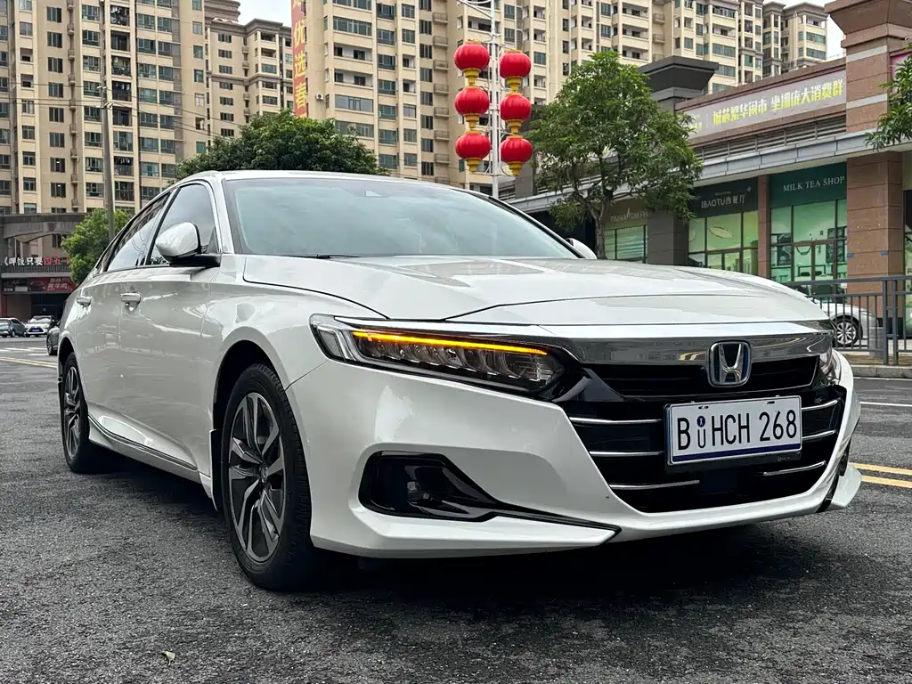 Accord Sharp· Hybrid 2.0 L Sharp Leading