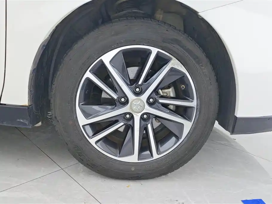 Venucia D60 启辰D60 2020款 1.6 L XL CVT悦享版