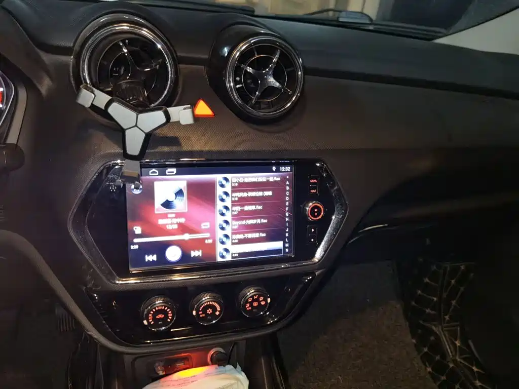 Soueast DX3 东南DX3 2018款 1.5 L 手动旗舰型