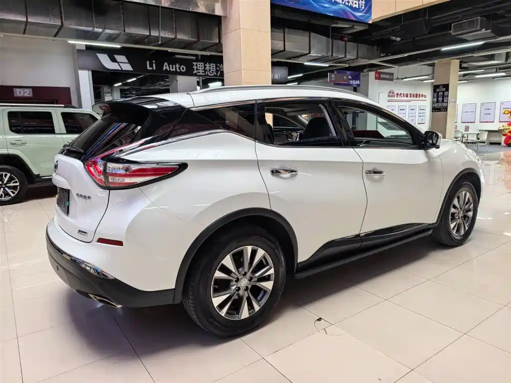 Murano 2.5 L XL 2 WD Connected Luxury CN-VI