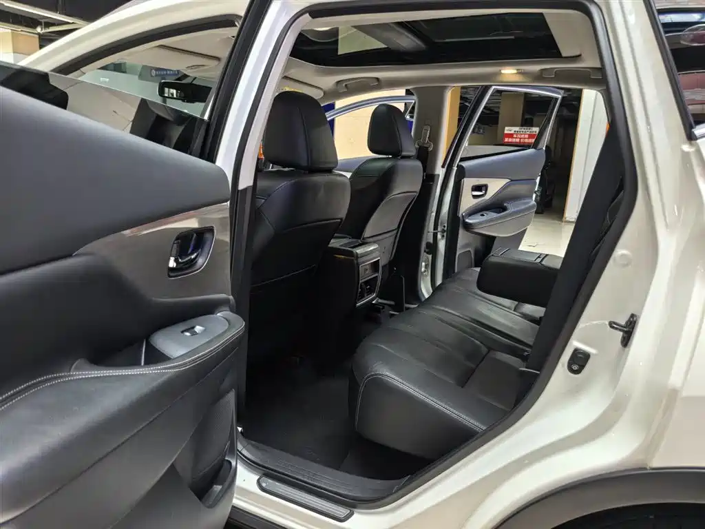 Murano 2.5 L XL 2 WD Connected Luxury CN-VI