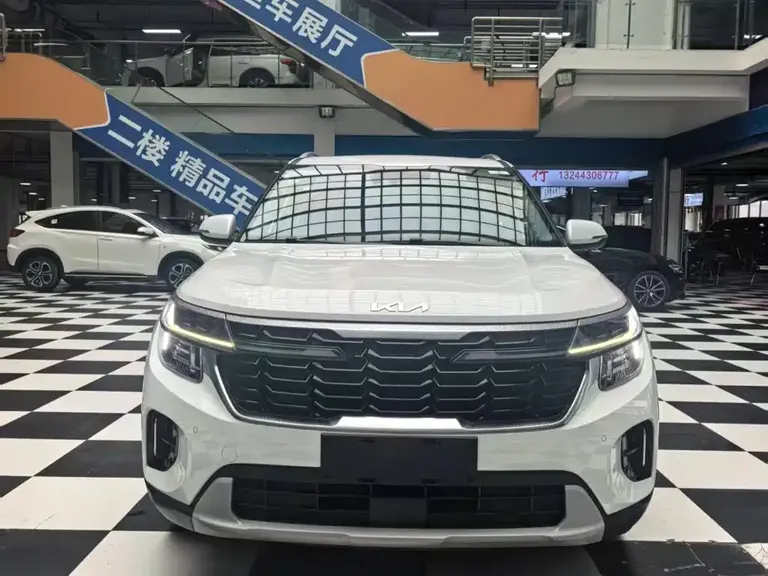 Kia Seltos 1.5 L CVT Luxury