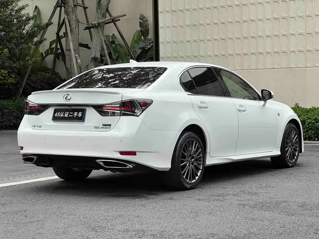 Lexus GS 200 t F SPORT