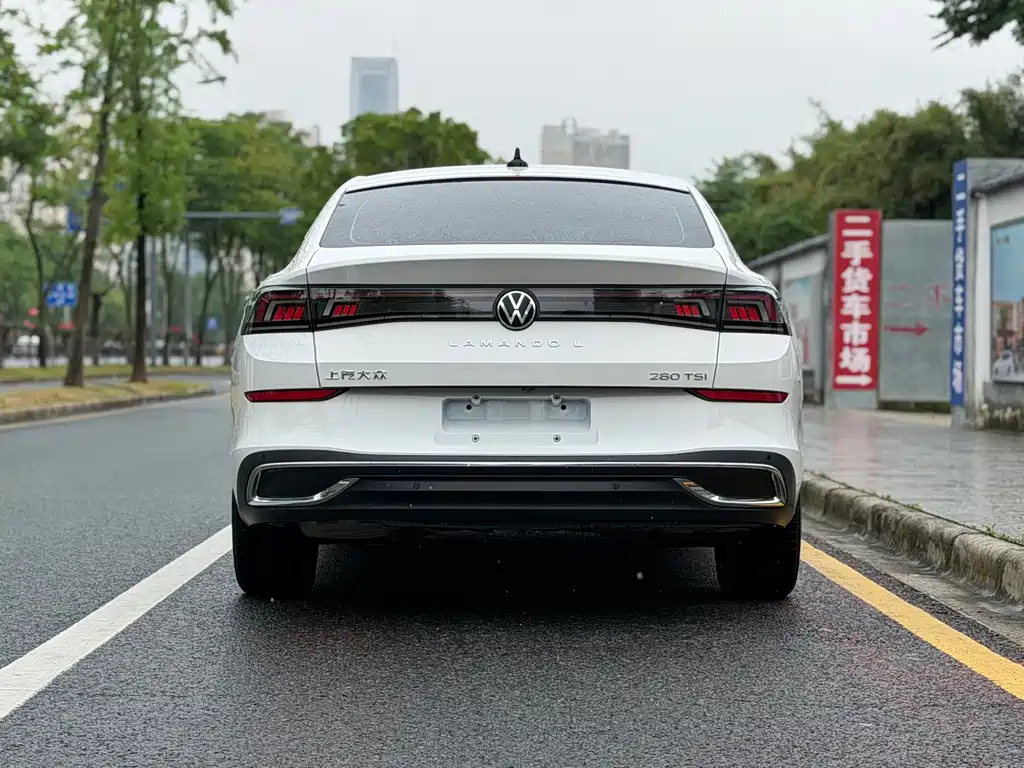 Lamando Lamando L 280 TSI DSG Spicy Cool